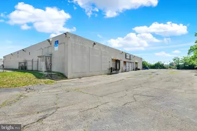 6900 Lindbergh Blvd, Philadelphia, PA 19142 - Photo 9