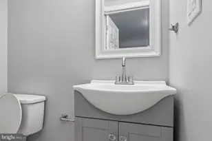 59 E Coulter St, Philadelphia, PA 19144 - Photo 31