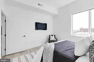 2201 Washington Ave, Philadelphia, PA 19146 - Photo 9
