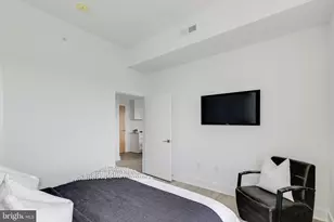 2201 Washington Ave, Philadelphia, PA 19146 - Photo 11
