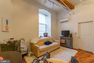 4 Leverington Ave, Philadelphia, PA 19127 - Photo 3