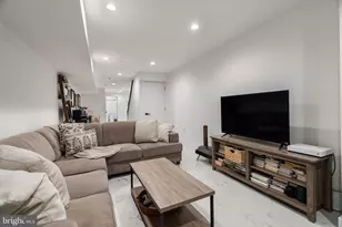 2409 Oakford St, Philadelphia, PA 19146 - Photo 25