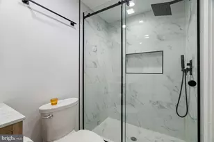 2409 Oakford St, Philadelphia, PA 19146 - Photo 29