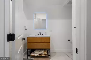 2409 Oakford St, Philadelphia, PA 19146 - Photo 19