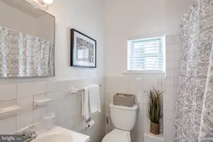 2013 Waverly St, Philadelphia, PA 19146 - Photo 13
