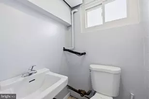12740 Hollins Rd, Philadelphia, PA 19154 - Photo 13
