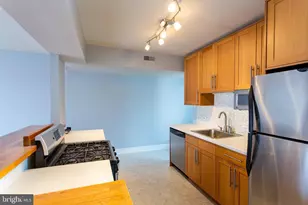1728 Mt Vernon St, Philadelphia, PA 19130 - Photo 7