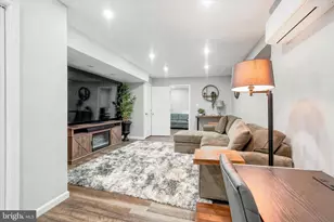 1319 W Wyoming Ave, Philadelphia, PA 19140 - Photo 13