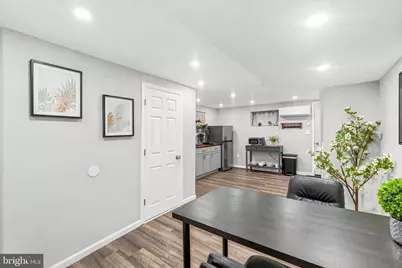 1319 W Wyoming Avenue, Philadelphia, PA 19140 - Photo 11