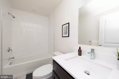 962 N 8th Street #4, Philadelphia, PA 19123 - Photo 5