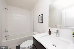 962 N 8th St, Philadelphia, PA 19123 - Photo 5
