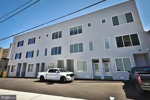 962 N 8th St, Philadelphia, PA 19123 - Photo 11