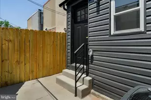 814 Belgrade St, Philadelphia, PA 19125 - Photo 27
