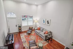 1802 Christian St, Philadelphia, PA 19146 - Photo 5
