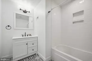1802 Christian St, Philadelphia, PA 19146 - Photo 17