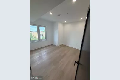 635 N 5th Street #404, Philadelphia, PA 19123 - Photo 7