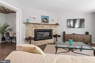 808 Carpenter St, Philadelphia, PA 19147 - Photo 9