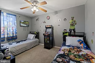 3329 Morning Glory Rd, Philadelphia, PA 19154 - Photo 15