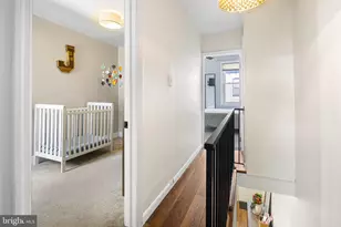 880 N Myrtlewood St, Philadelphia, PA 19130 - Photo 11