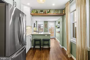 880 N Myrtlewood St, Philadelphia, PA 19130 - Photo 7