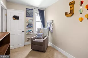 880 N Myrtlewood St, Philadelphia, PA 19130 - Photo 13