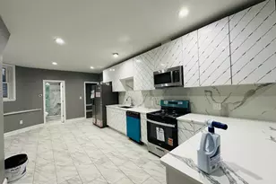 2440 S 9th St, Philadelphia, PA 19148 - Photo 13
