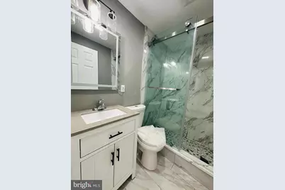 2440 S 9th Street, Philadelphia, PA 19148 - Photo 11