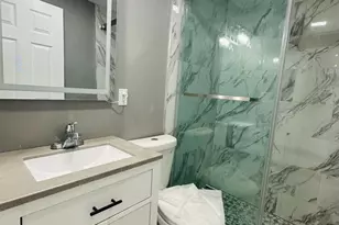 2440 S 9th St, Philadelphia, PA 19148 - Photo 11