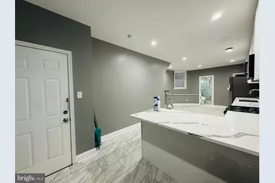 2440 S 9th Street, Philadelphia, PA 19148 - Photo 15