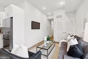 1330 S Patton St, Philadelphia, PA 19146 - Photo 3