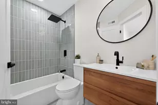 2016 S 10th St, Philadelphia, PA 19148 - Photo 21