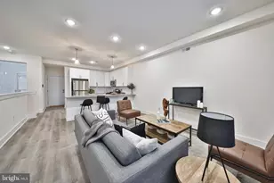 962 N 8th St, Philadelphia, PA 19123 - Photo 5