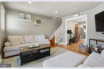636 Roxborough Avenue, Philadelphia, PA 19128 - Photo 1