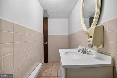1639 E Passyunk Avenue, Philadelphia, PA 19148 - Photo 15