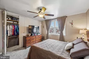 339 E Claremont Rd, Philadelphia, PA 19120 - Photo 13
