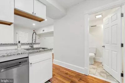 244 S 8th Street #R, Philadelphia, PA 19107 - Photo 9