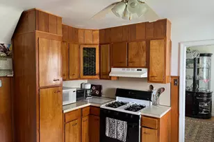 2026 Stanwood St, Philadelphia, PA 19152 - Photo 9
