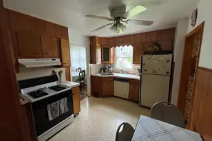 2026 Stanwood St, Philadelphia, PA 19152 - Photo 7