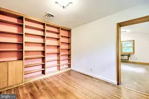 307 E Roumfort Rd, Philadelphia, PA 19119 - Photo 13