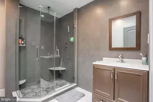 7931 Leonard St, Philadelphia, PA 19152 - Photo 17