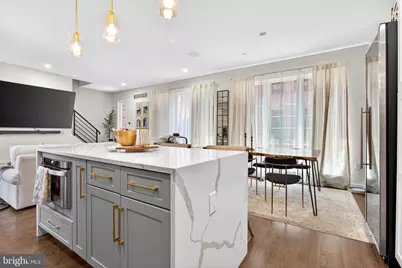2411 Innovator Way, Philadelphia, PA 19146 - Photo 9