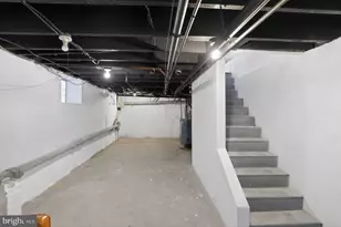 7222 Lawndale St, Philadelphia, PA 19111 - Photo 27