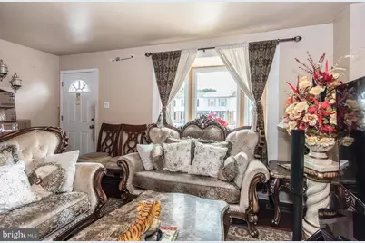8023 Chelwynde Avenue, Philadelphia, PA 19153 - Photo 15