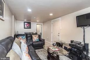 8023 Chelwynde Ave, Philadelphia, PA 19153 - Photo 59