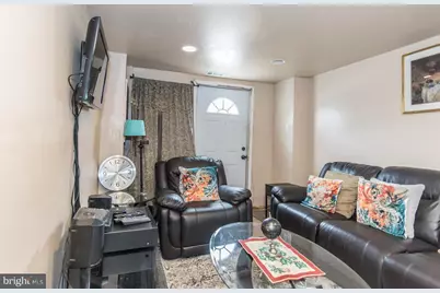 8023 Chelwynde Avenue, Philadelphia, PA 19153 - Photo 69