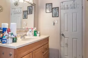 8023 Chelwynde Ave, Philadelphia, PA 19153 - Photo 43