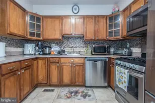 8023 Chelwynde Ave, Philadelphia, PA 19153 - Photo 27