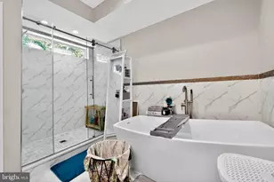 5301 Gainor Rd, Philadelphia, PA 19131 - Photo 23