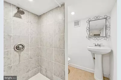 1031 Winton Street, Philadelphia, PA 19148 - Photo 15