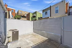 1031 Winton St, Philadelphia, PA 19148 - Photo 17